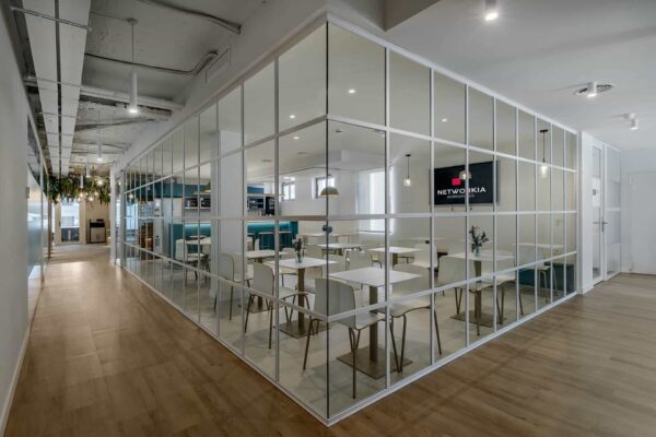 Networkia Col n photo Office-tinified