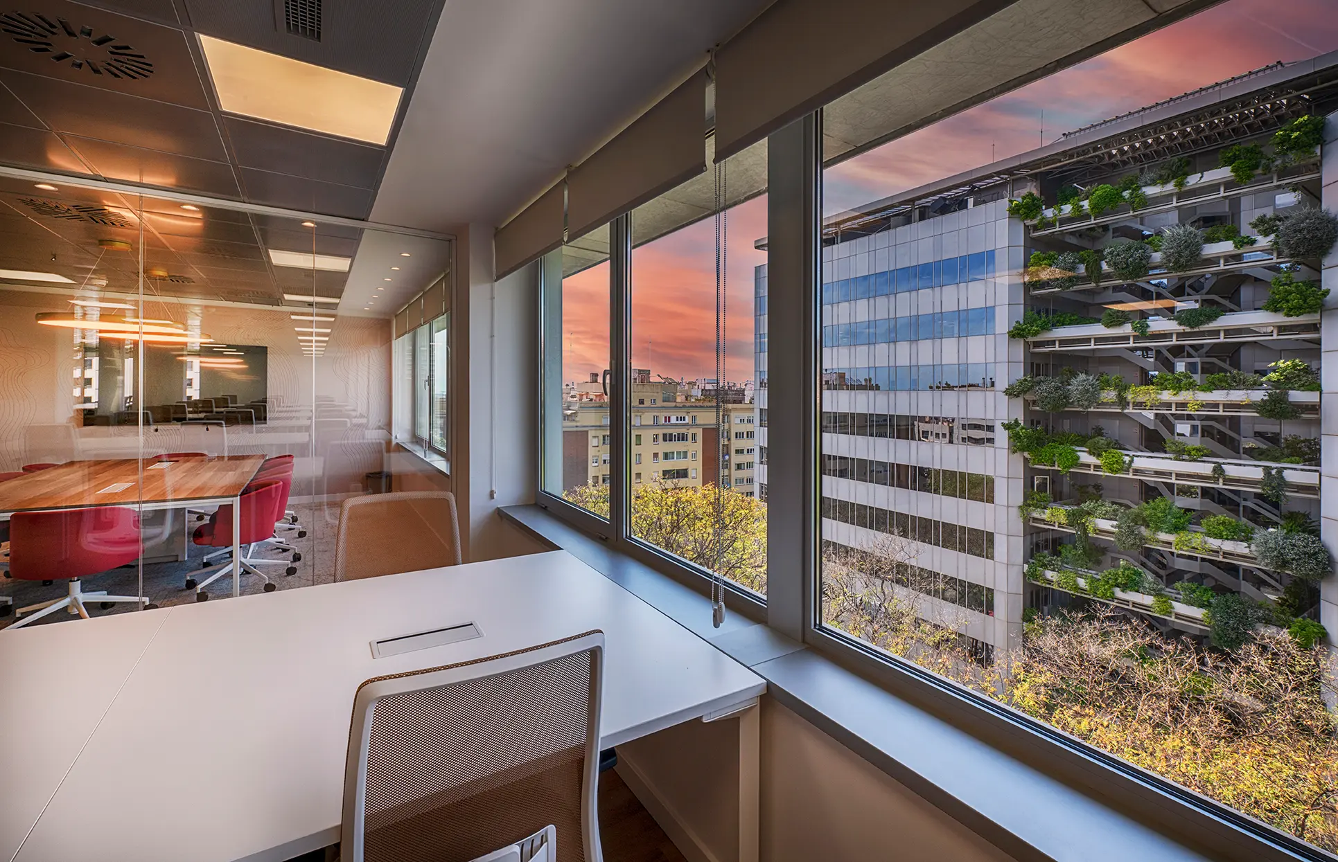 Oficina Privada con Luz natural